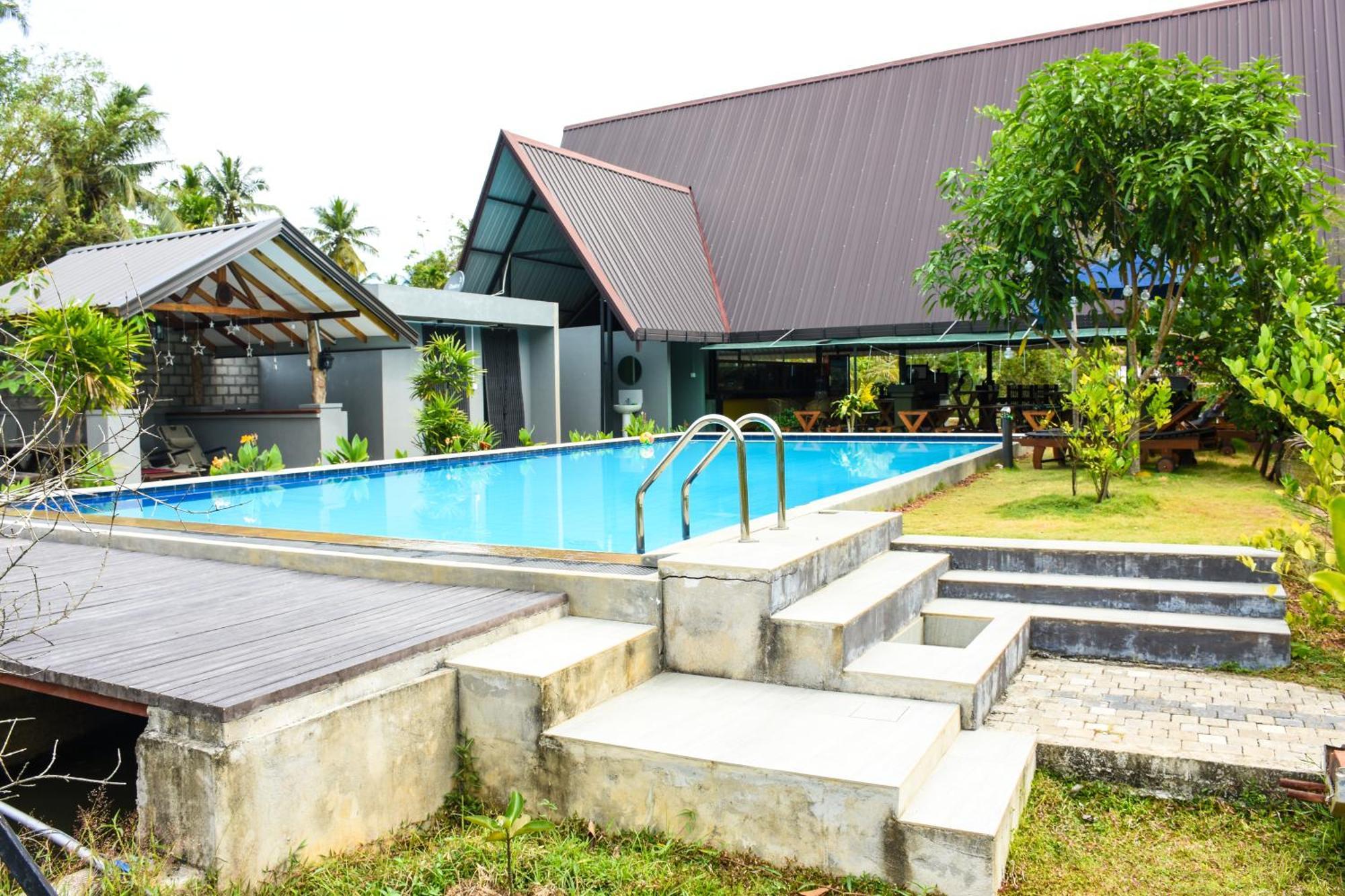 Steps Garden Resort Negombo Buitenkant foto