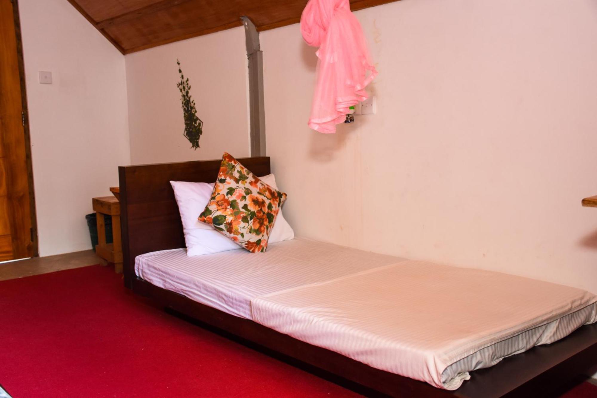 Steps Garden Resort Negombo Buitenkant foto