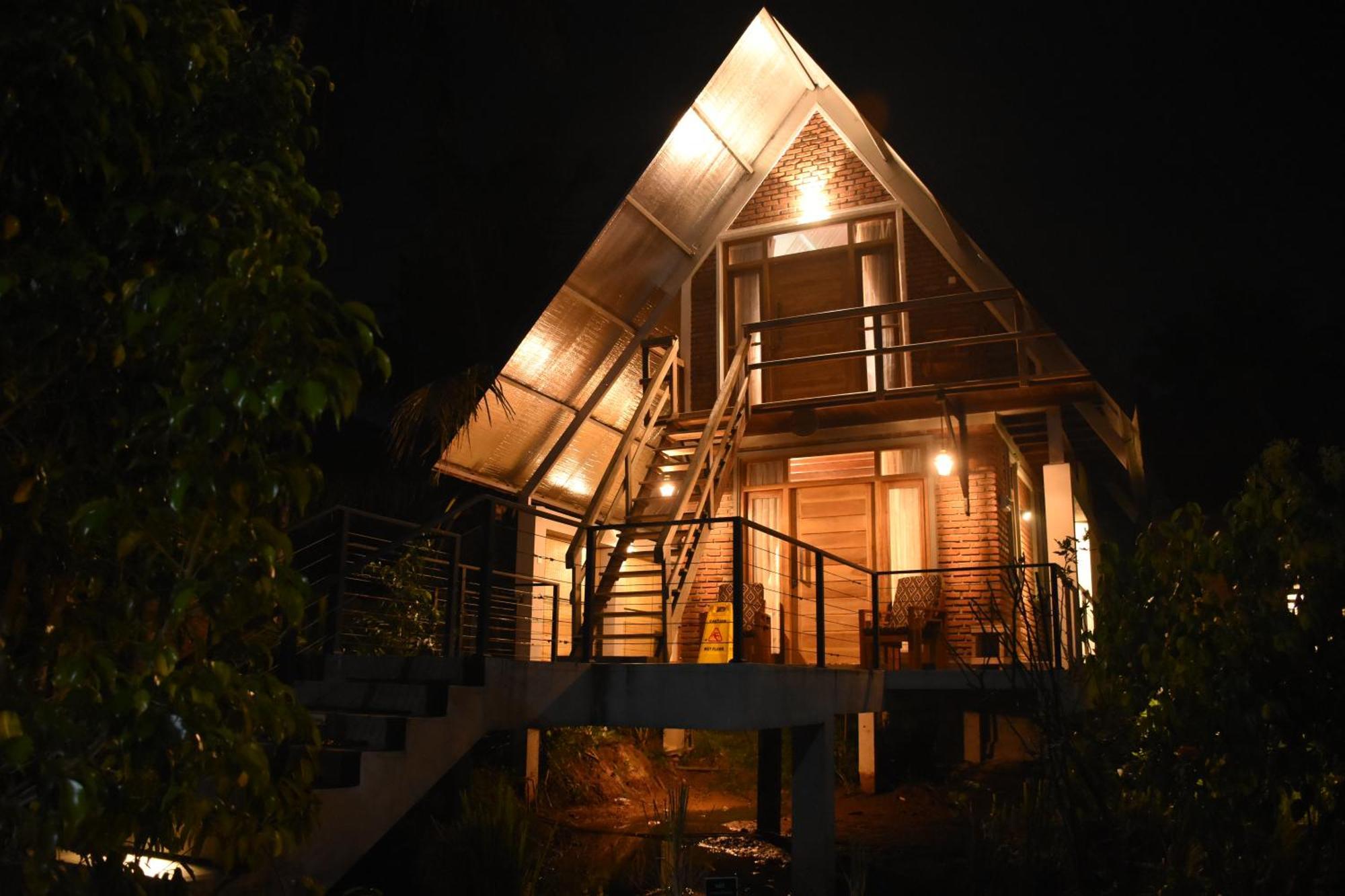Steps Garden Resort Negombo Buitenkant foto