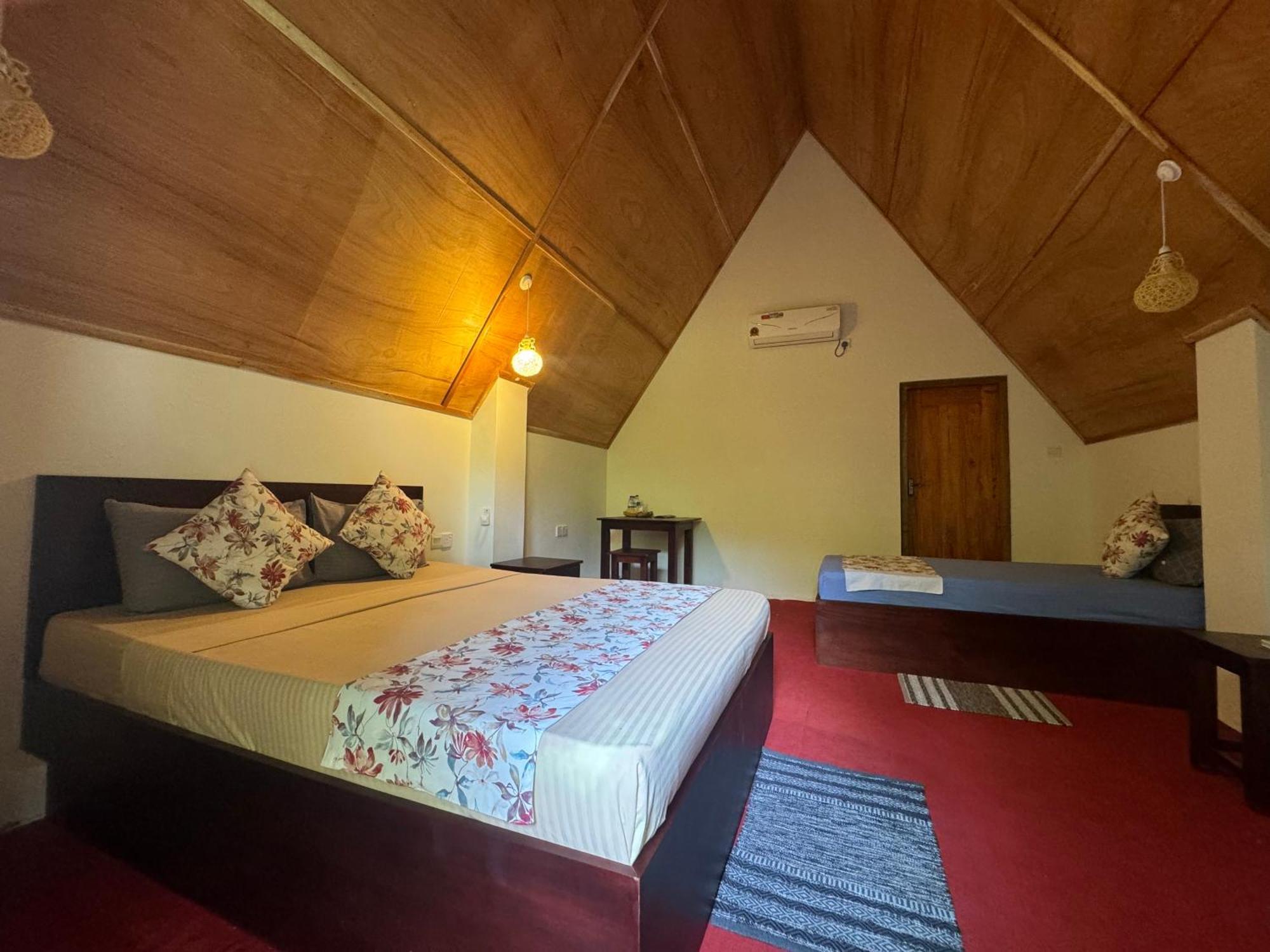 Steps Garden Resort Negombo Buitenkant foto
