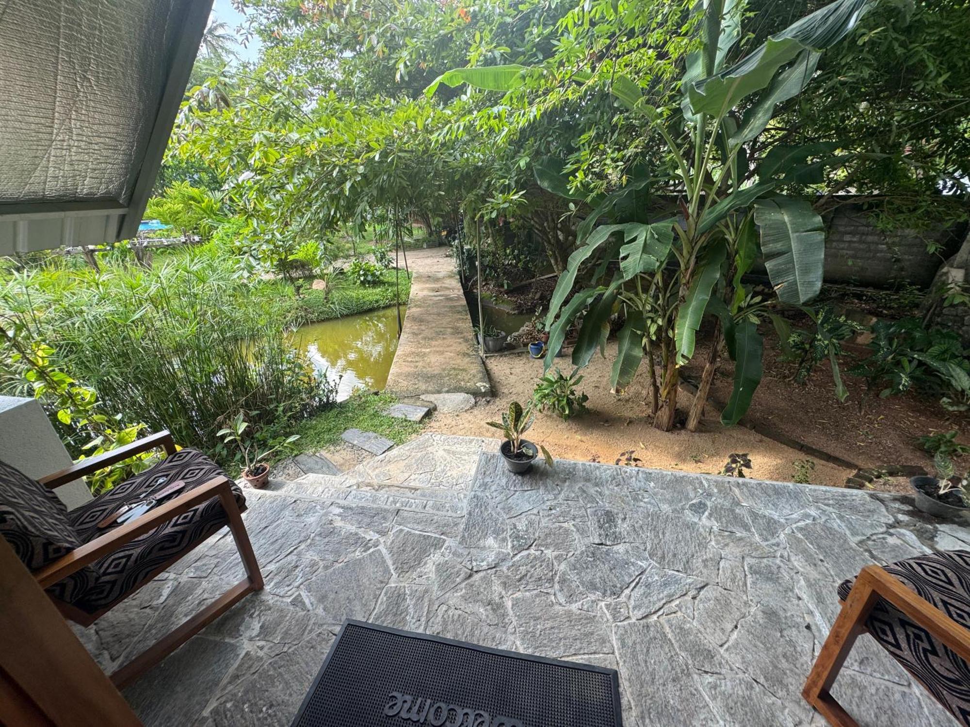 Steps Garden Resort Negombo Buitenkant foto