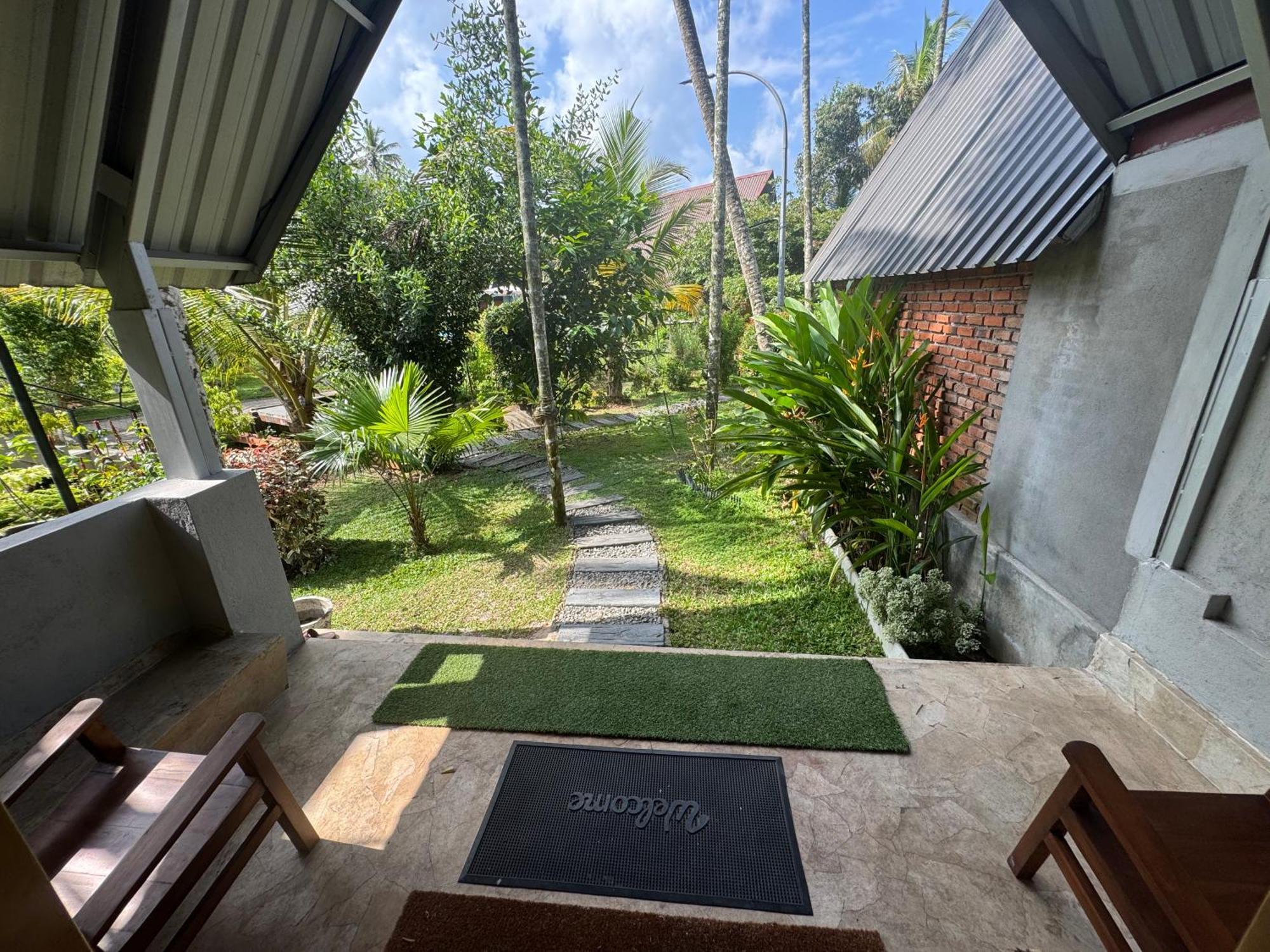 Steps Garden Resort Negombo Buitenkant foto
