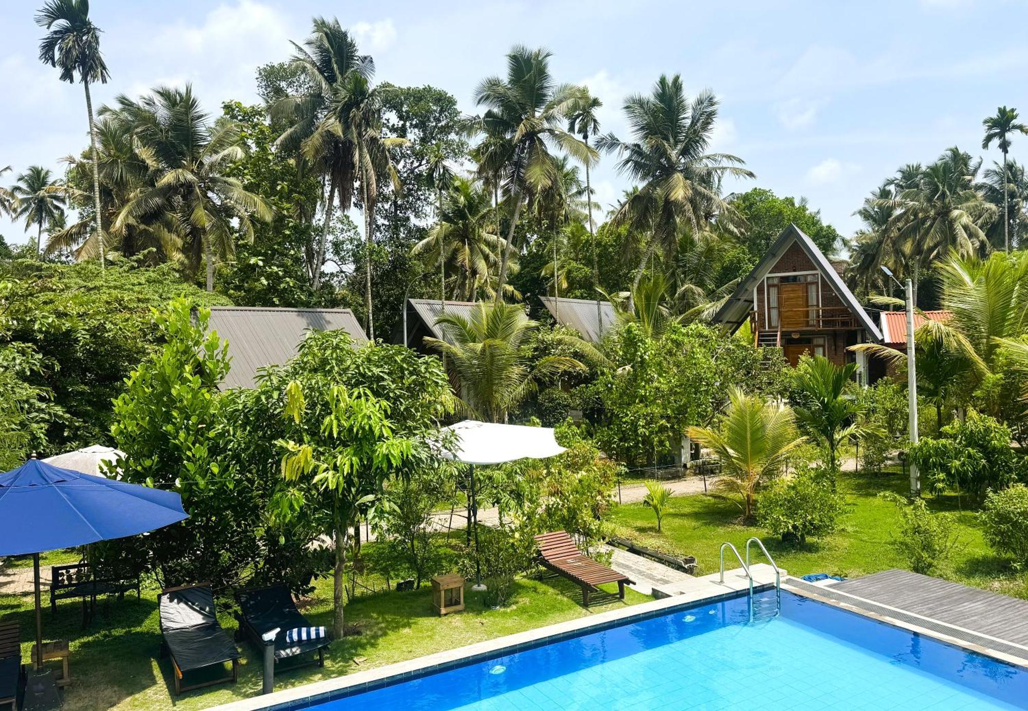 Steps Garden Resort Negombo Buitenkant foto